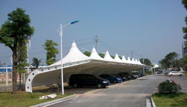 山東膜結(jié)構(gòu)車棚制作廠家